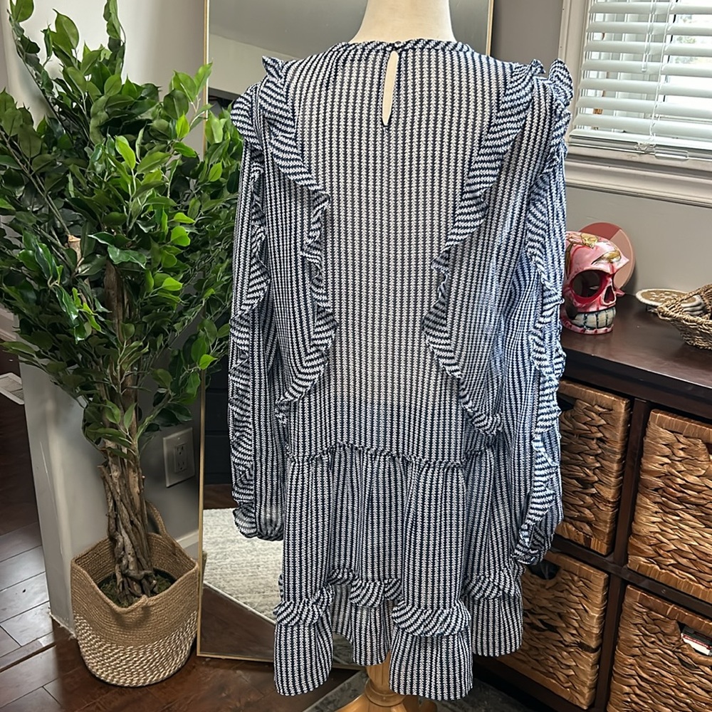BCBG MAX AZRIA Dress - Picture 6 of 11